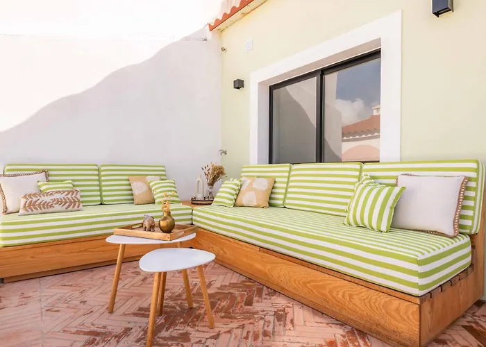 Beach Townhouse - Luxury, Wi-Fi, Ac, 2 Mins From The Beach
